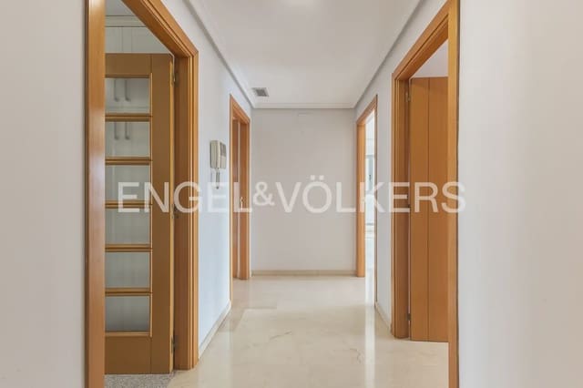 3 soveværelse Lejlighed til salg i Benicalap, Valencia by med swimmingpool garage - € 680.000 (Ref: 10170427)
