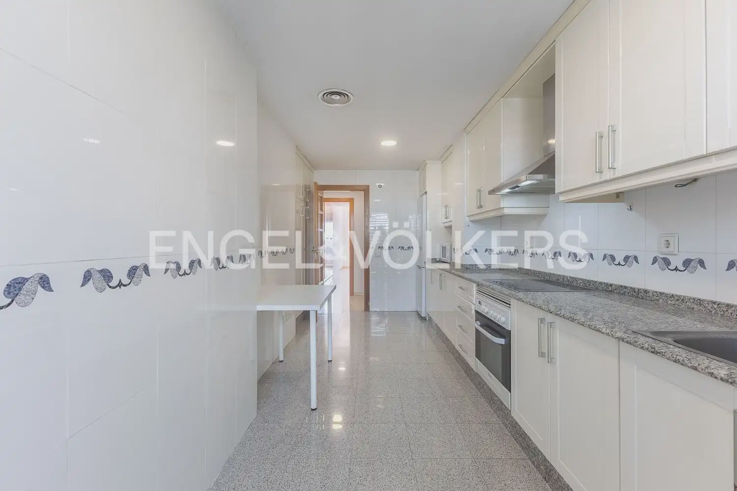 3 soveværelse Lejlighed til salg i Valencia by med swimmingpool garage - € 680.000 (Ref: 10170427)