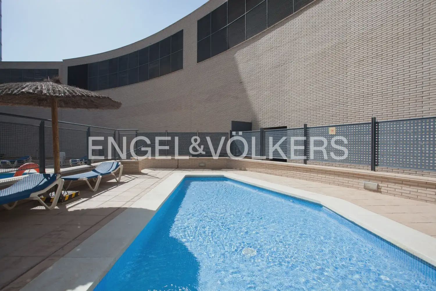 3 soveværelse Lejlighed til salg i Valencia by med swimmingpool garage - € 680.000 (Ref: 10170427)
