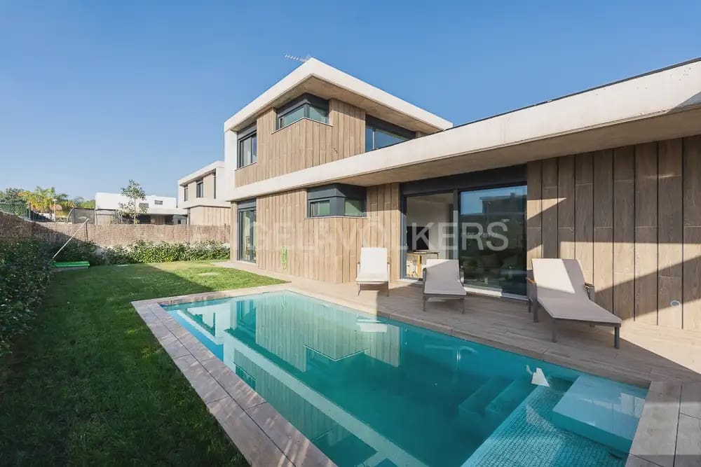 4 Zimmer Villa zu vermieten in Betera mit Pool Garage - 4.200 € (Ref: 10171946)