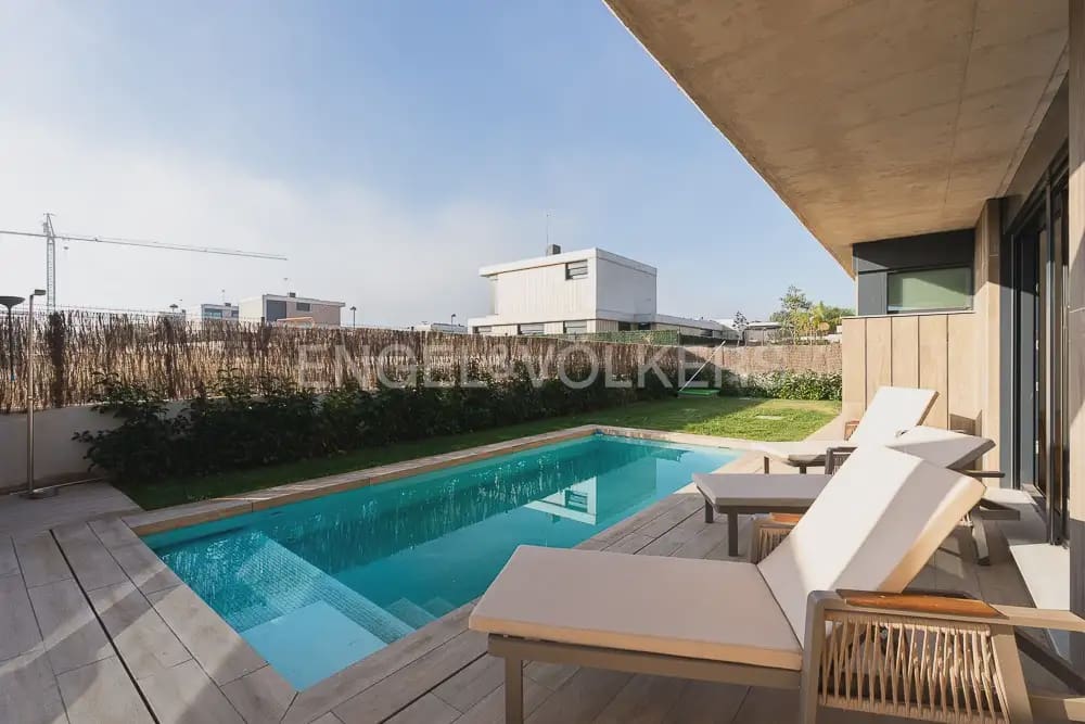 4 Zimmer Villa zu vermieten in Betera mit Pool Garage - 4.200 € (Ref: 10171946)