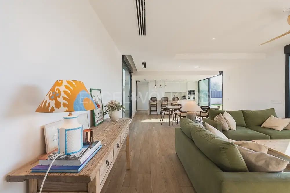 4 Zimmer Villa zu vermieten in Betera mit Pool Garage - 4.200 € (Ref: 10171946)