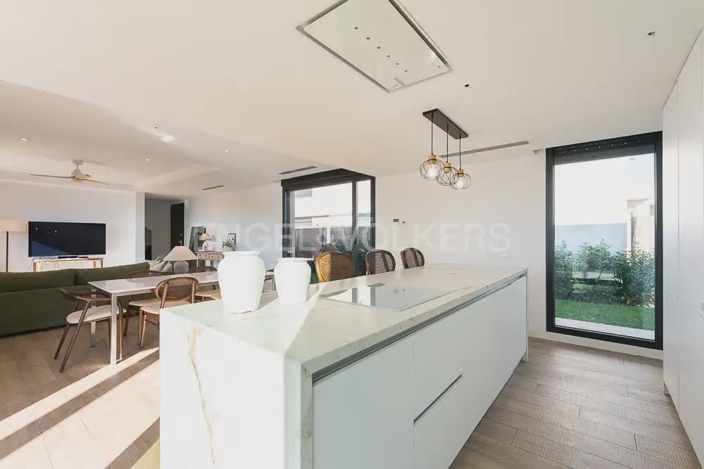 4 Zimmer Villa zu vermieten in Betera mit Pool Garage - 4.200 € (Ref: 10171946)