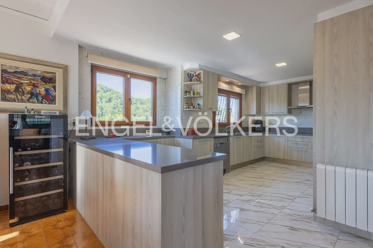 4 Zimmer Villa zu verkaufen in Oliva mit Pool Garage - 675.000 € (Ref: 10172163)