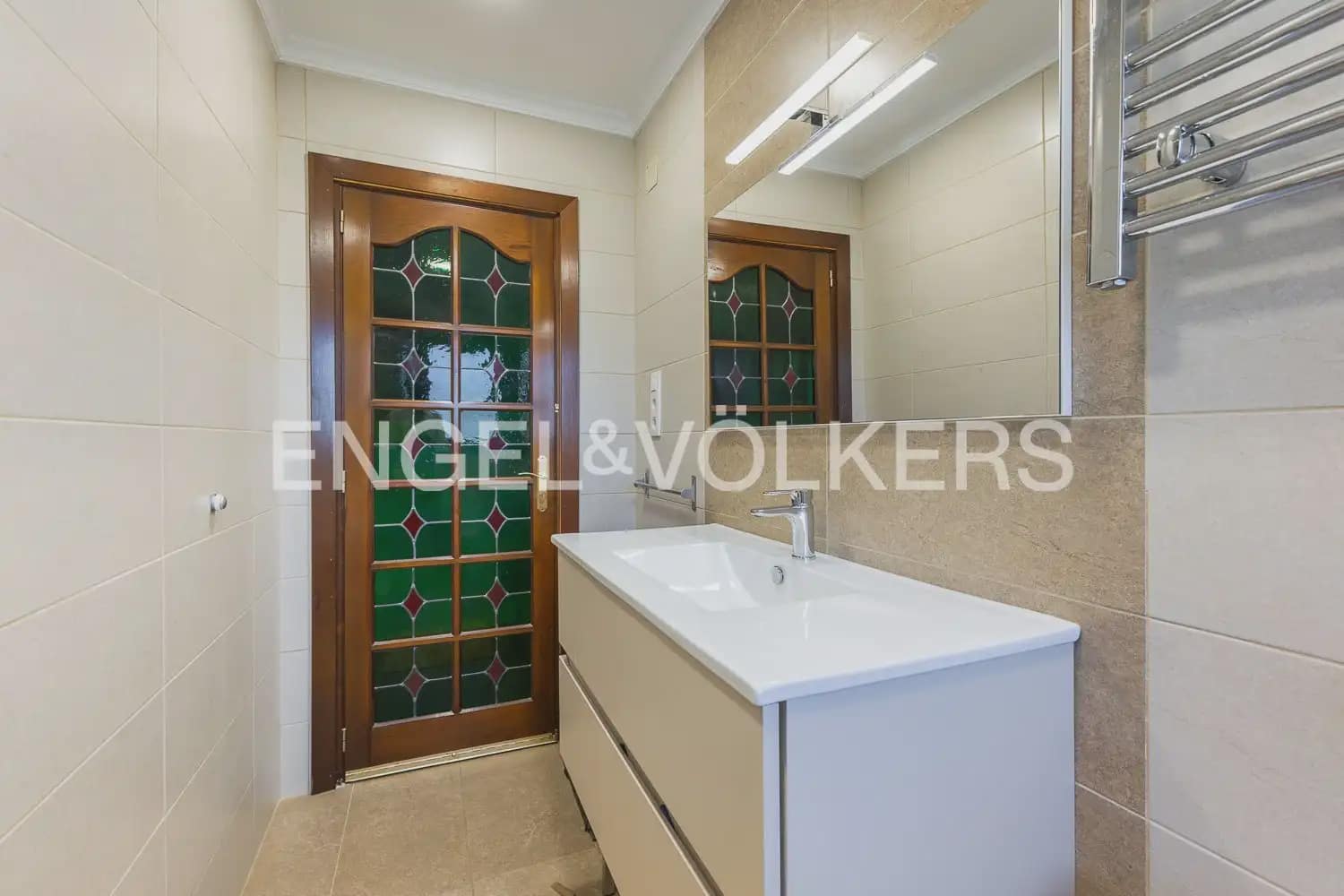 4 Zimmer Villa zu verkaufen in Oliva mit Pool Garage - 675.000 € (Ref: 10172163)