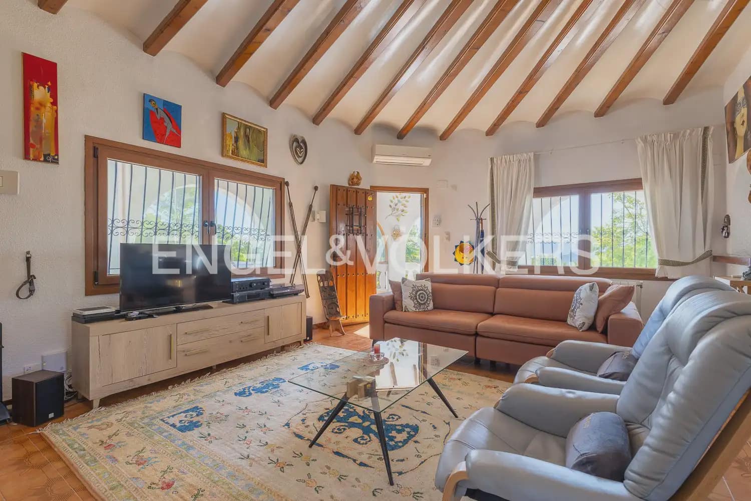 4 Zimmer Villa zu verkaufen in Oliva mit Pool Garage - 675.000 € (Ref: 10172163)
