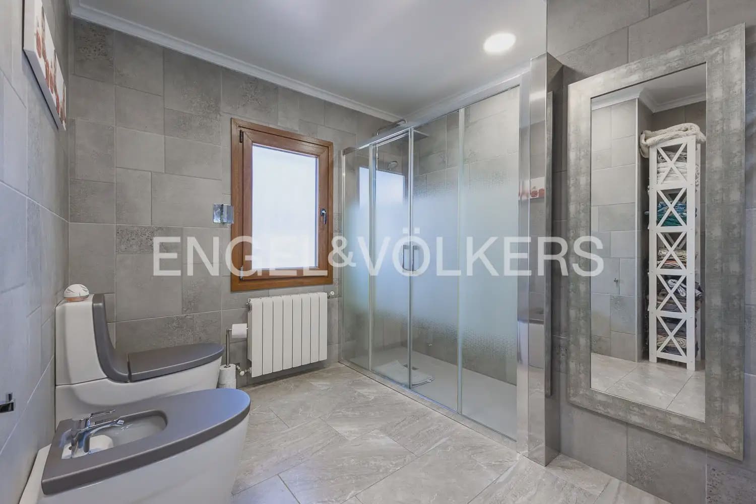 4 Zimmer Villa zu verkaufen in Oliva mit Pool Garage - 675.000 € (Ref: 10172163)