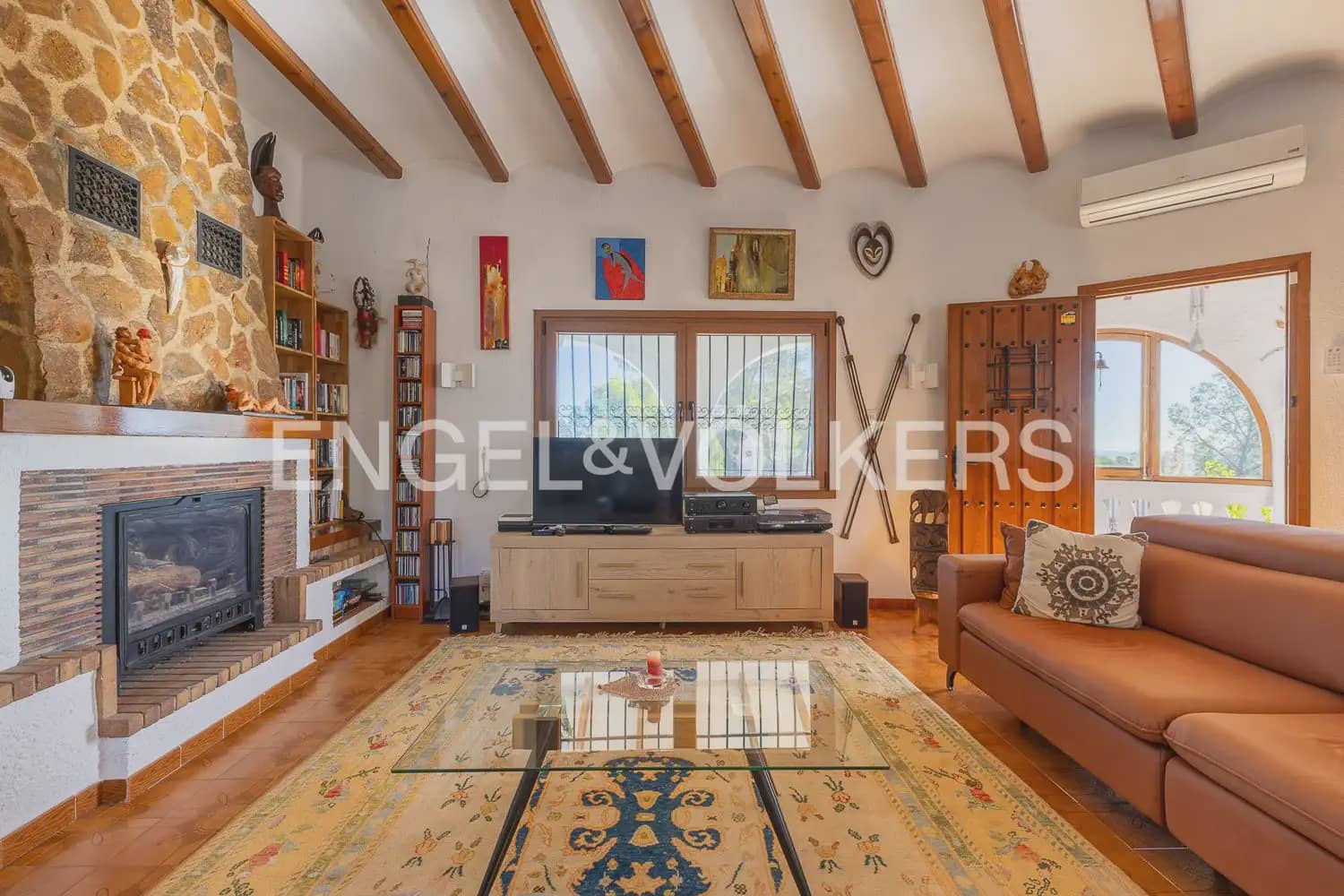 4 Zimmer Villa zu verkaufen in Oliva mit Pool Garage - 675.000 € (Ref: 10172163)