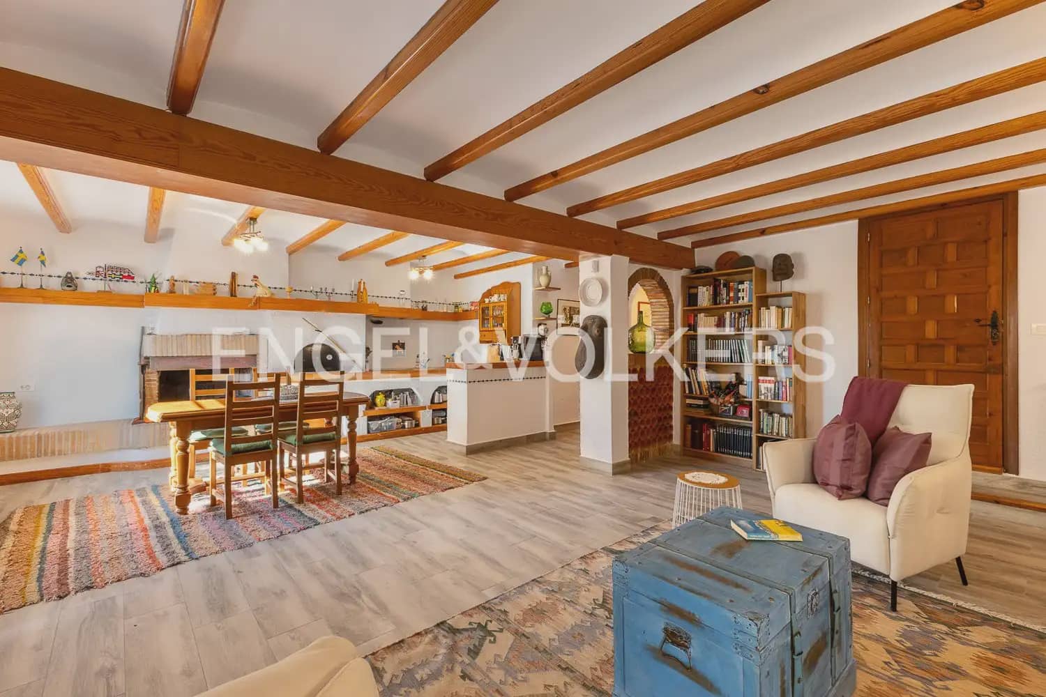 4 Zimmer Villa zu verkaufen in Oliva mit Pool Garage - 675.000 € (Ref: 10172163)