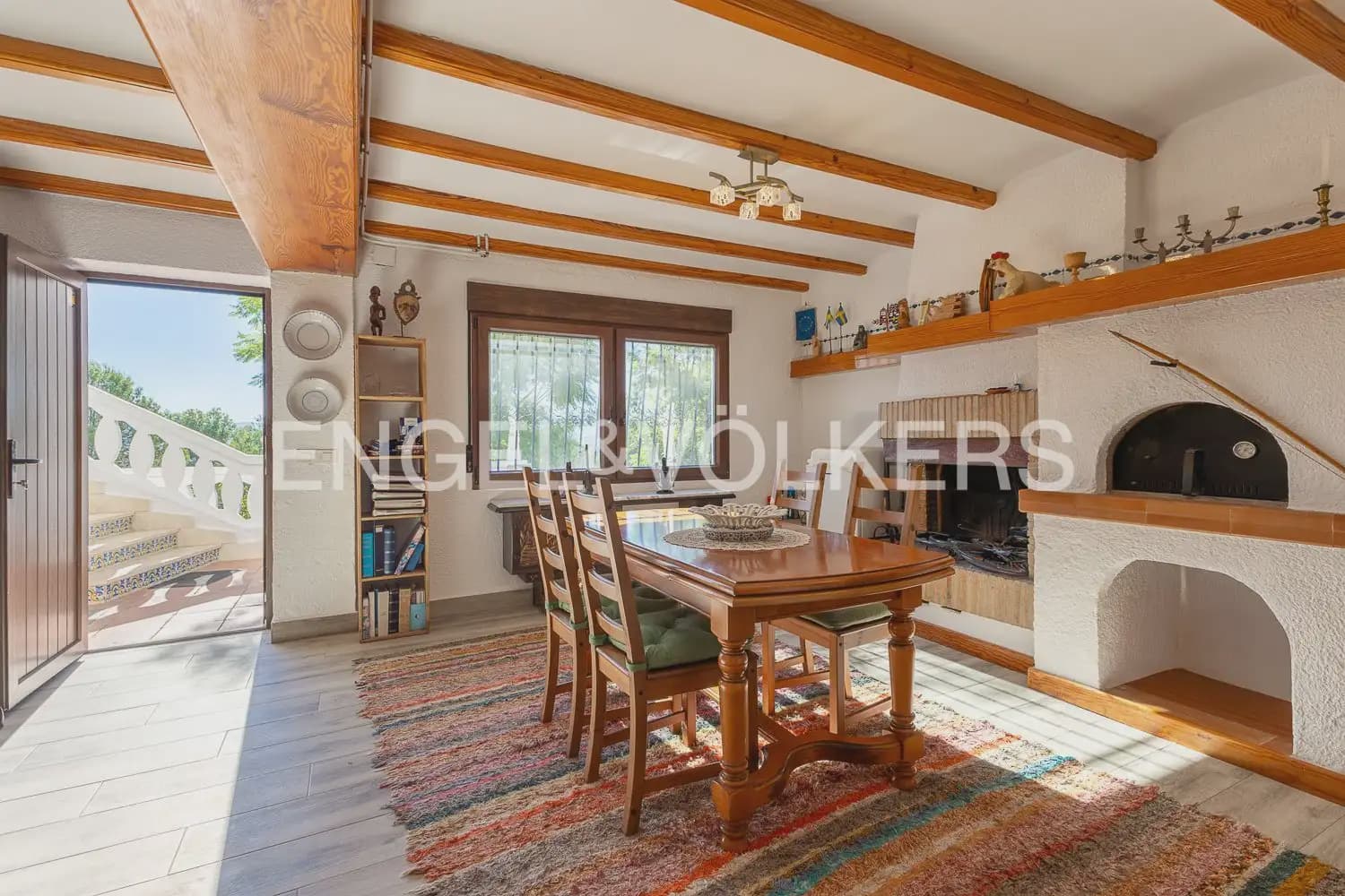 4 Zimmer Villa zu verkaufen in Oliva mit Pool Garage - 675.000 € (Ref: 10172163)