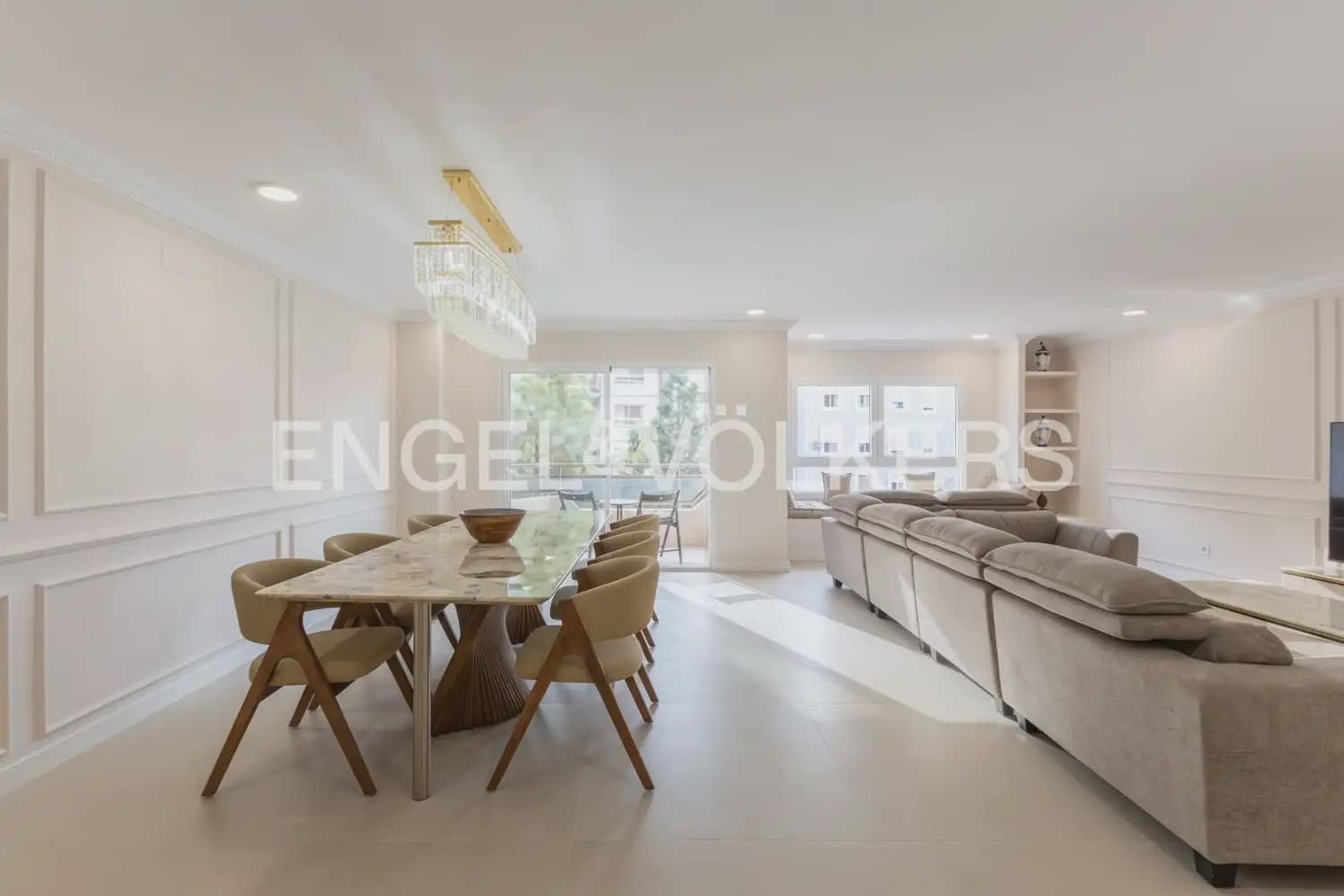 4 sovrum Lägenhet att hyra i Valencia stad med garage - 3 400 € (Ref: 10172471)