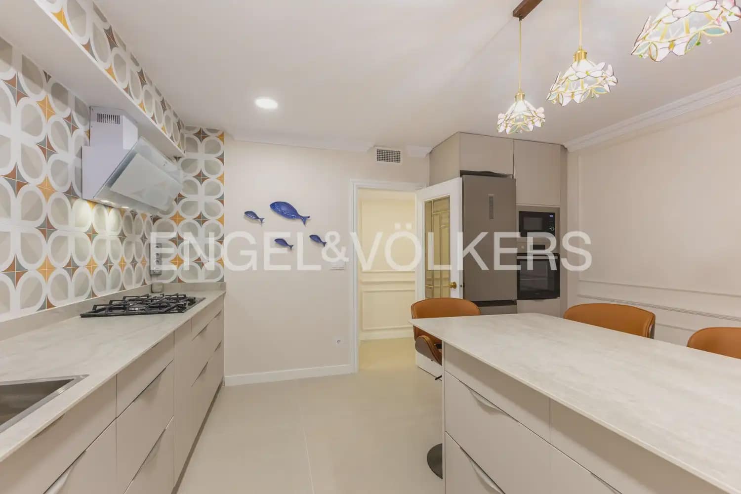 4 sovrum Lägenhet att hyra i Valencia stad med garage - 3 400 € (Ref: 10172471)
