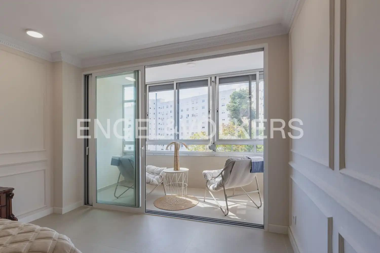 4 sovrum Lägenhet att hyra i Valencia stad med garage - 3 400 € (Ref: 10172471)