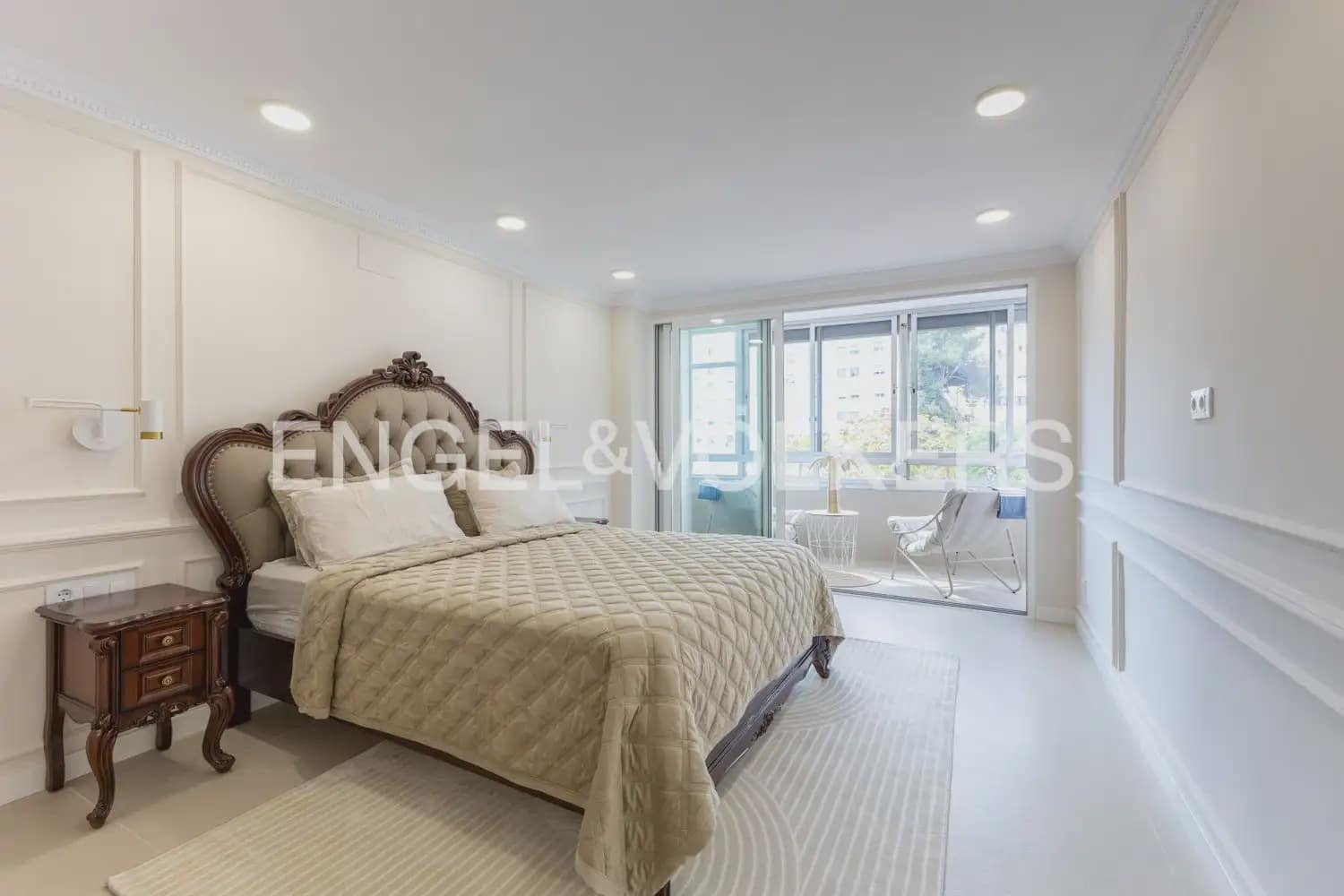 4 sovrum Lägenhet att hyra i Valencia stad med garage - 3 400 € (Ref: 10172471)