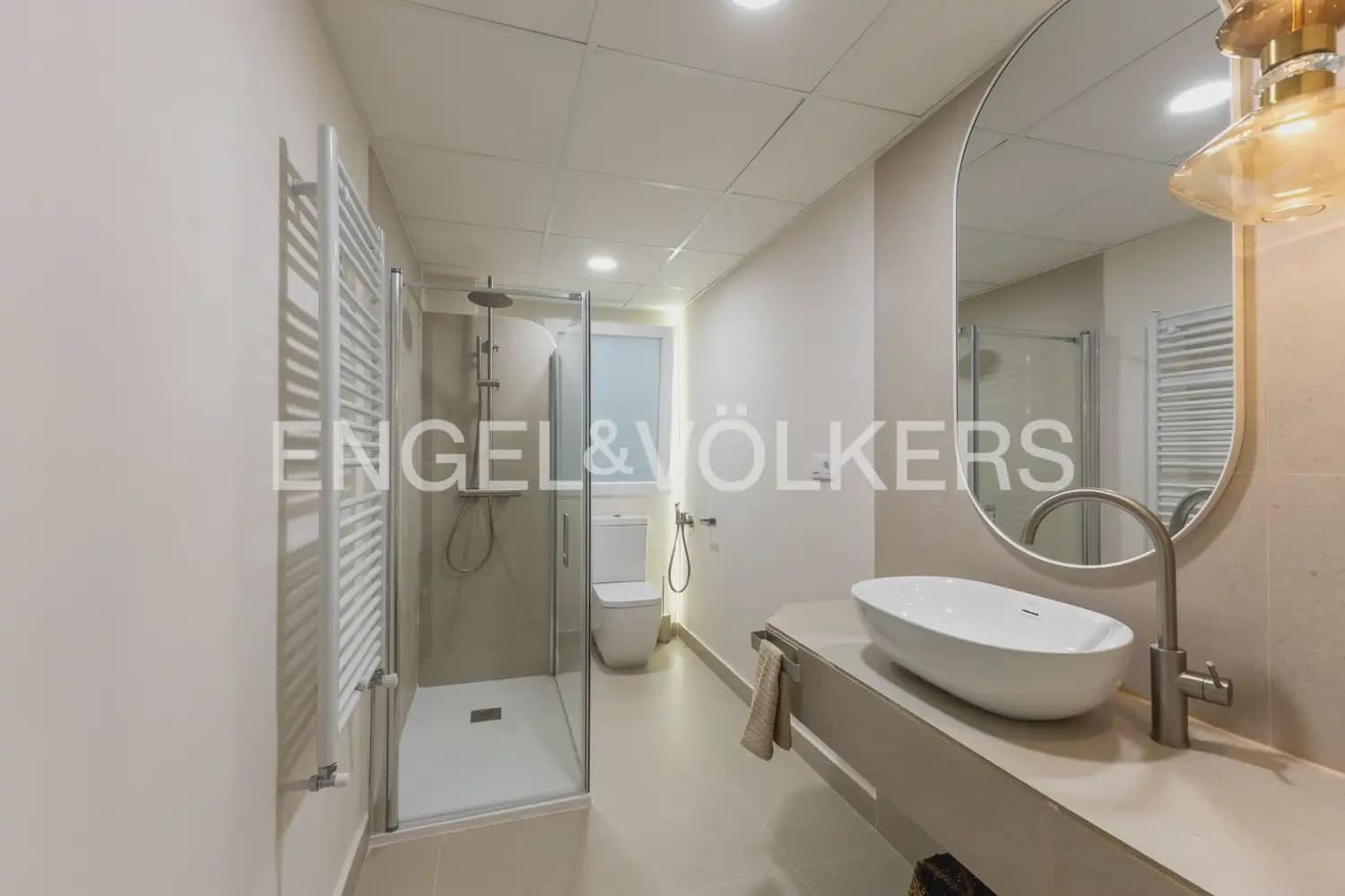 4 sovrum Lägenhet att hyra i Valencia stad med garage - 3 400 € (Ref: 10172471)
