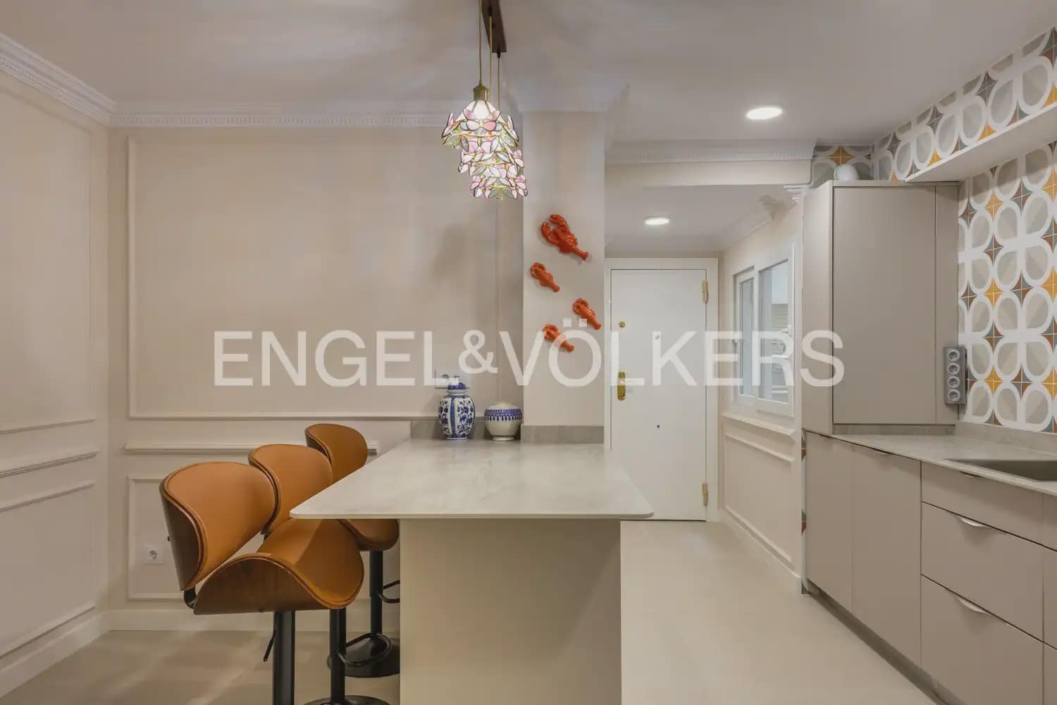 4 sovrum Lägenhet att hyra i Valencia stad med garage - 3 400 € (Ref: 10172471)