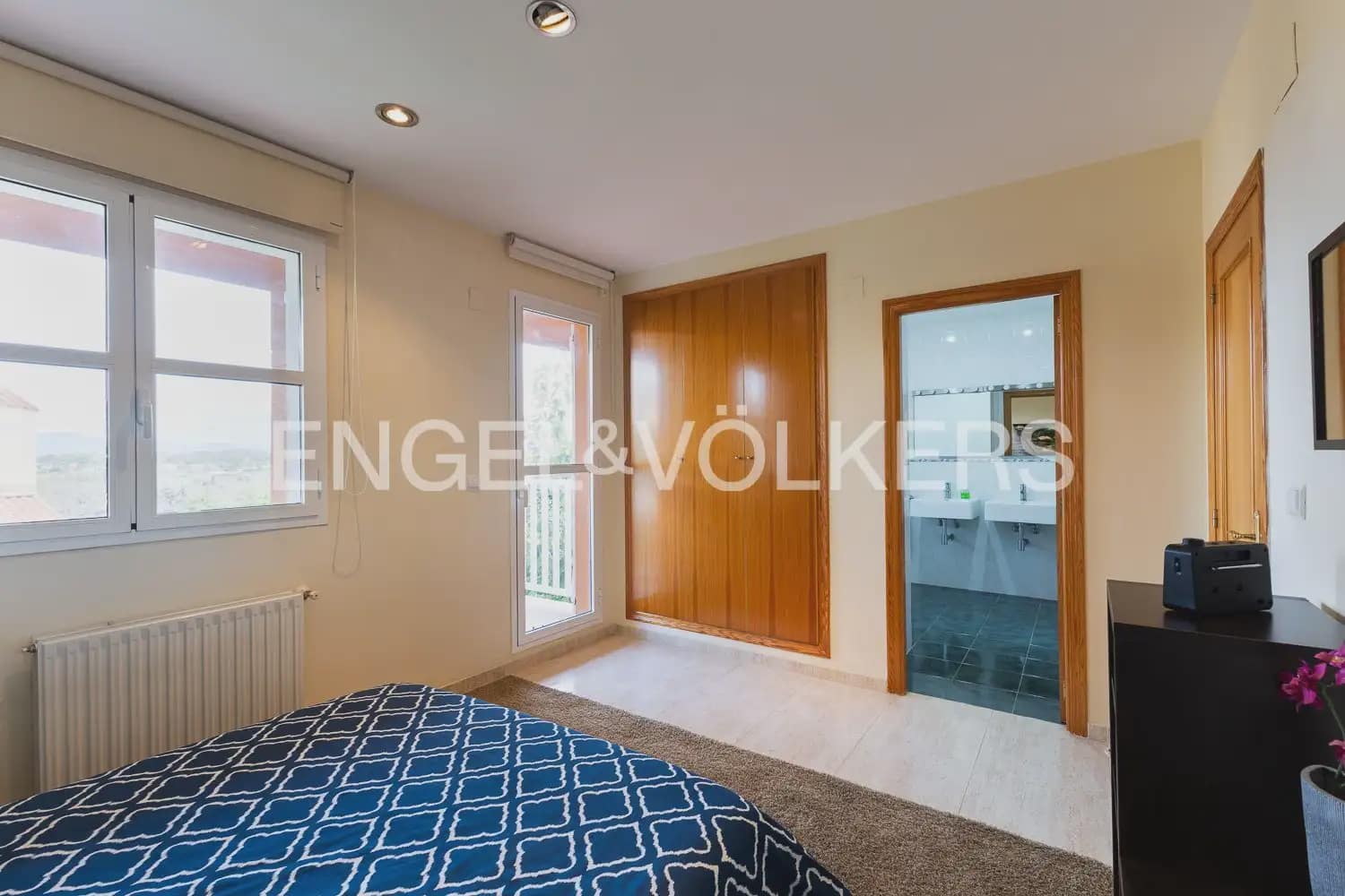 Chalet de 3 habitaciones en Riba-roja de Túria en venta con garaje - 525.000 € (Ref: 10172480)