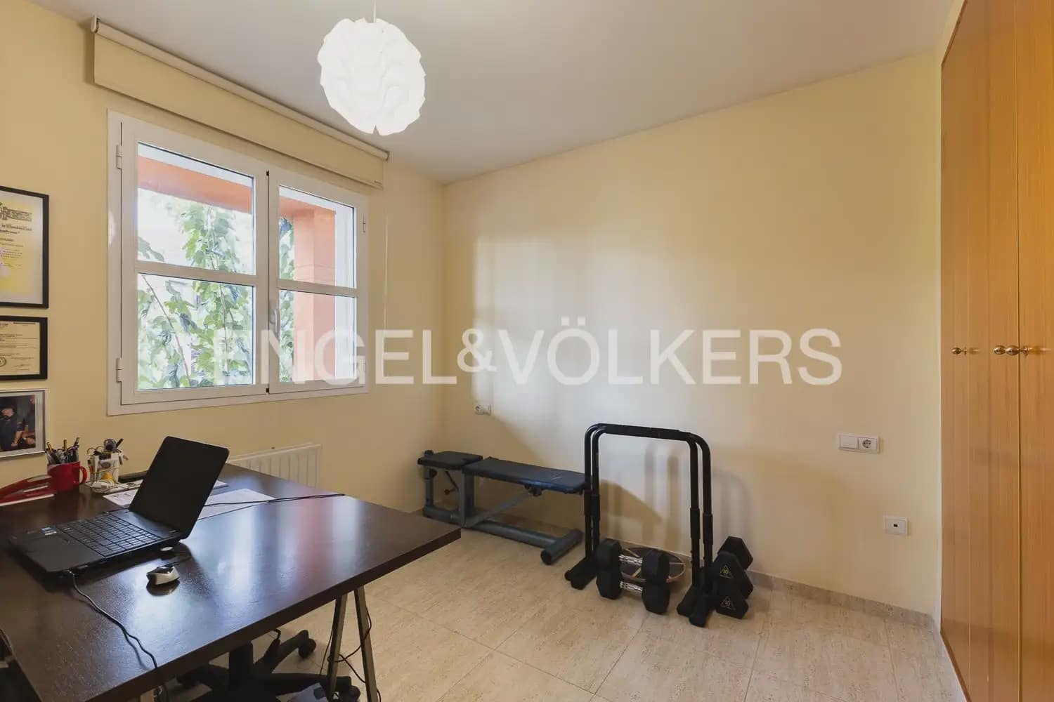 Chalet de 3 habitaciones en Riba-roja de Túria en venta con garaje - 525.000 € (Ref: 10172480)