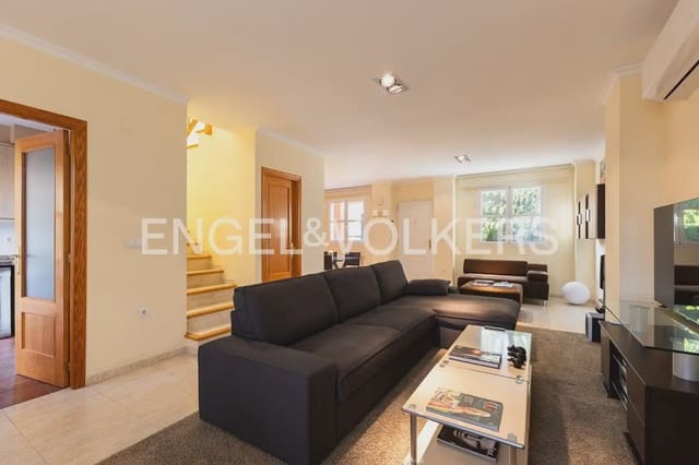 Chalet de 3 habitaciones en Riba-roja de Túria en venta con garaje - 525.000 € (Ref: 10172480)