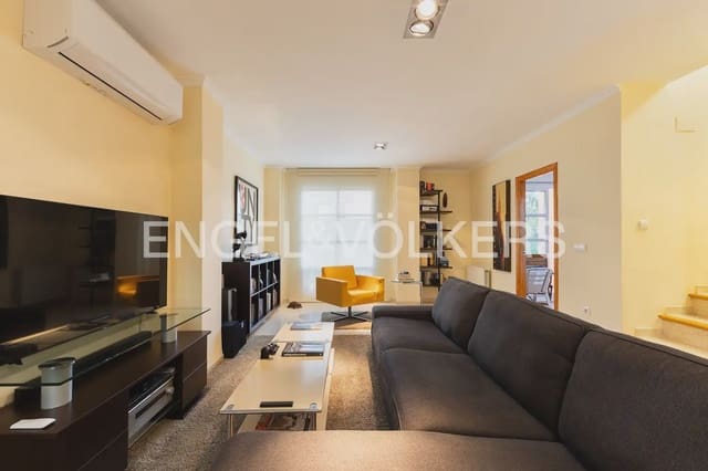 Chalet de 3 habitaciones en Riba-roja de Túria en venta con garaje - 525.000 € (Ref: 10172480)