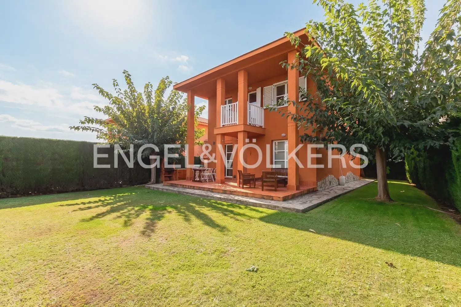 Chalet de 3 habitaciones en Riba-roja de Túria en venta con garaje - 525.000 € (Ref: 10172480)