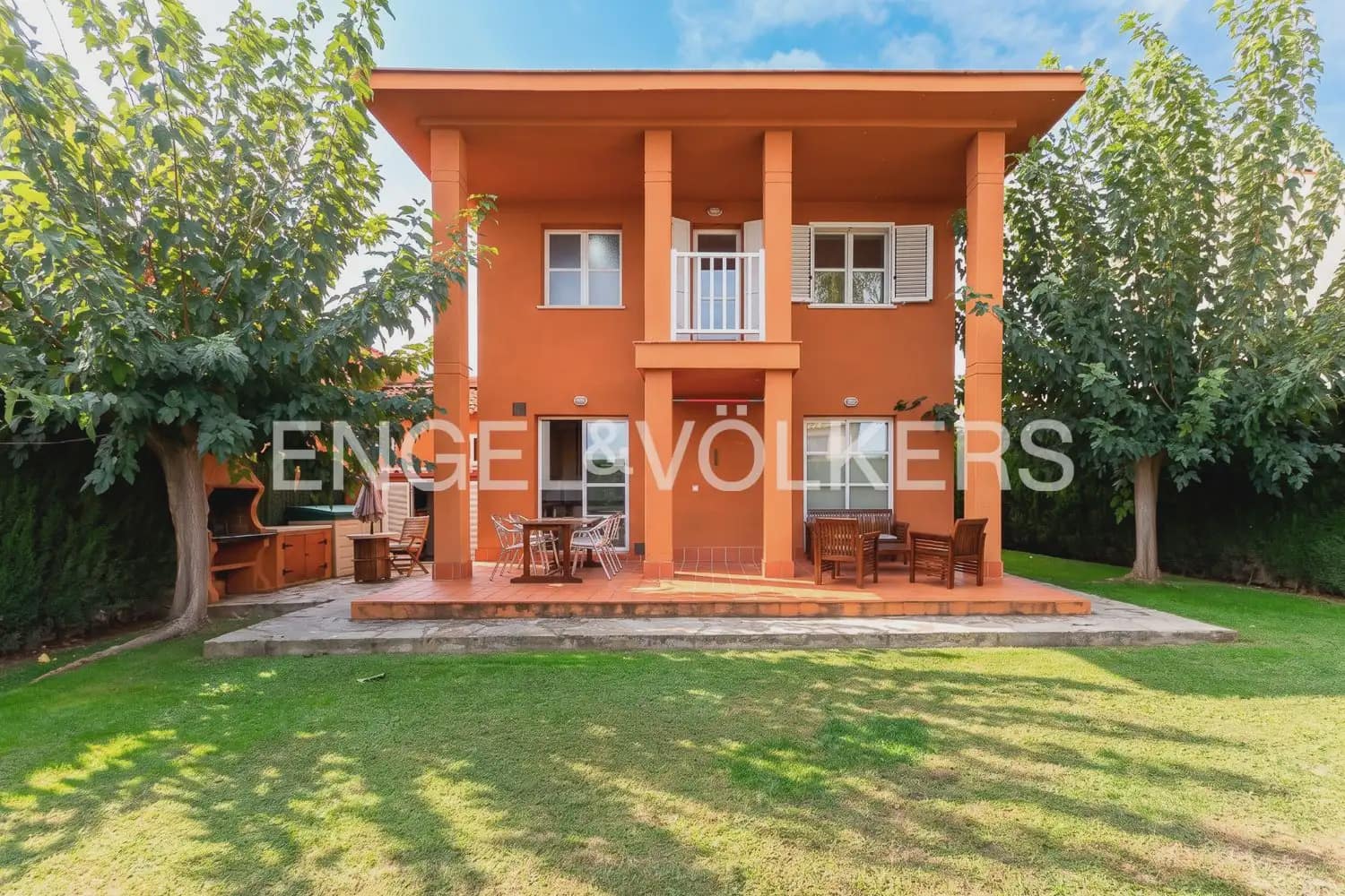 Chalet de 3 habitaciones en Riba-roja de Túria en venta con garaje - 525.000 € (Ref: 10172480)