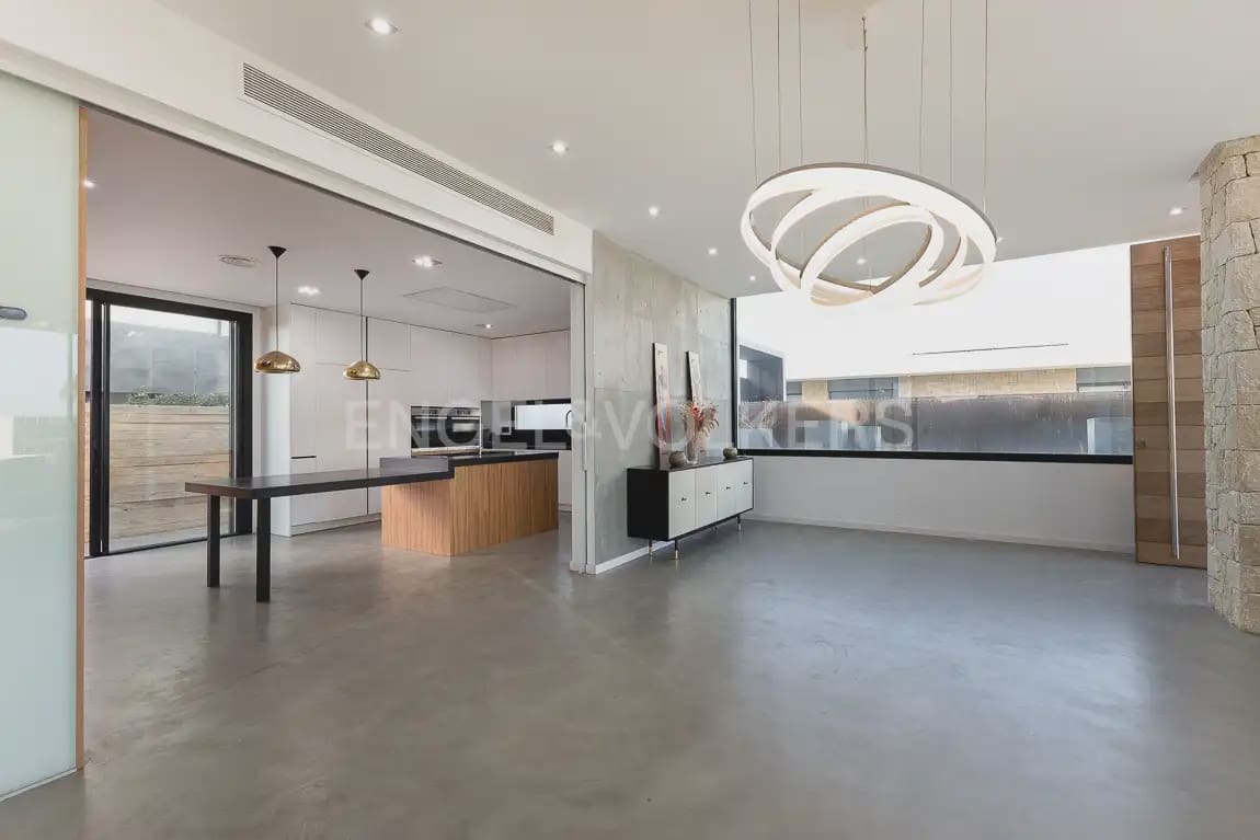 3 soveværelse Villa til leje i Albal med swimmingpool garage - € 3.600 (Ref: 10173001)