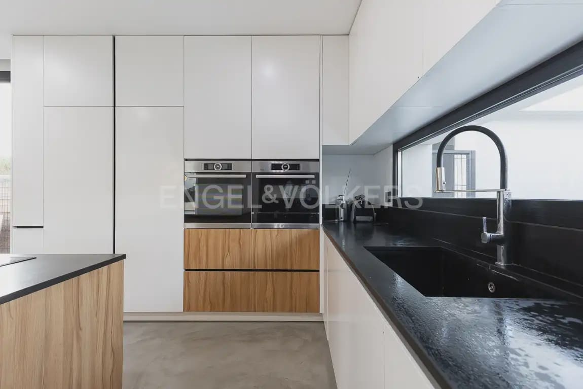 3 soveværelse Villa til leje i Albal med swimmingpool garage - € 3.600 (Ref: 10173001)