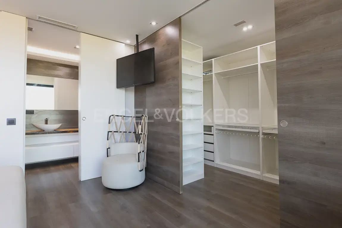 3 soveværelse Villa til leje i Albal med swimmingpool garage - € 3.600 (Ref: 10173001)