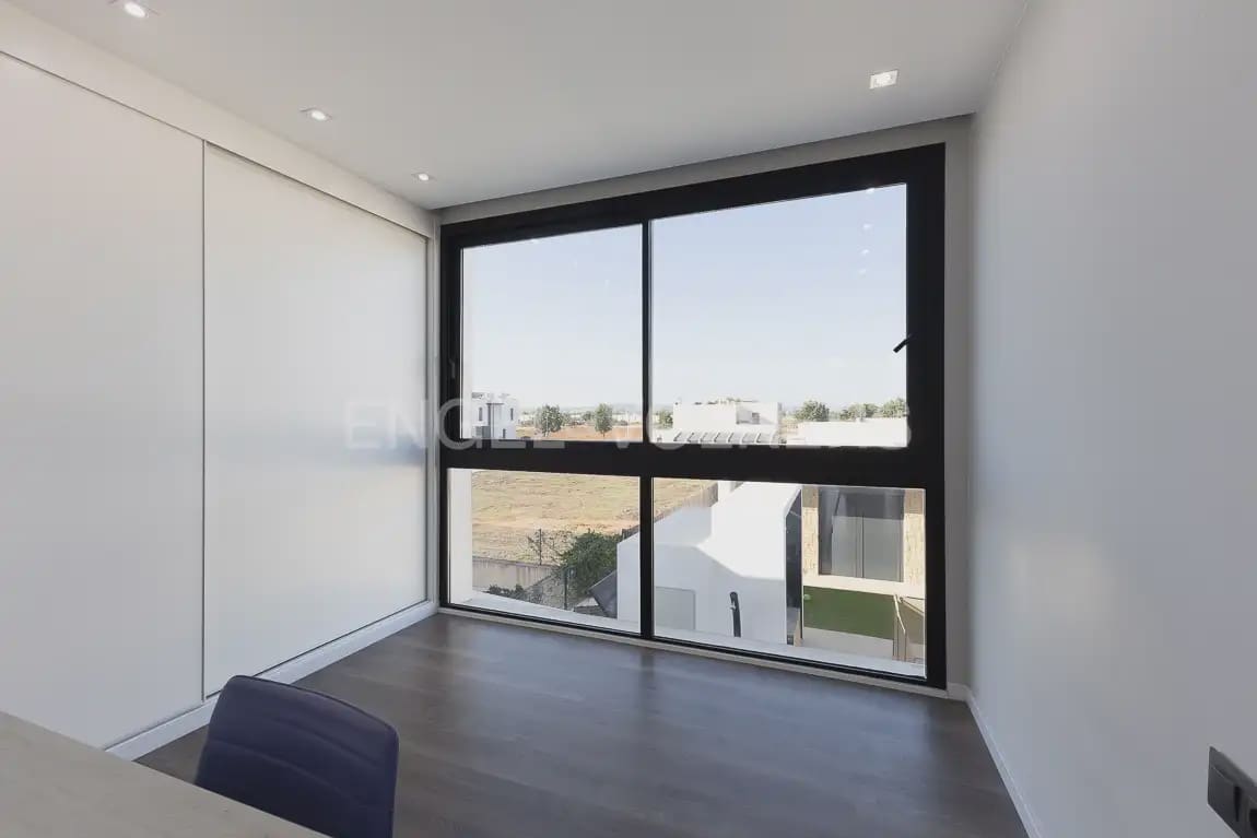 3 soveværelse Villa til leje i Albal med swimmingpool garage - € 3.600 (Ref: 10173001)