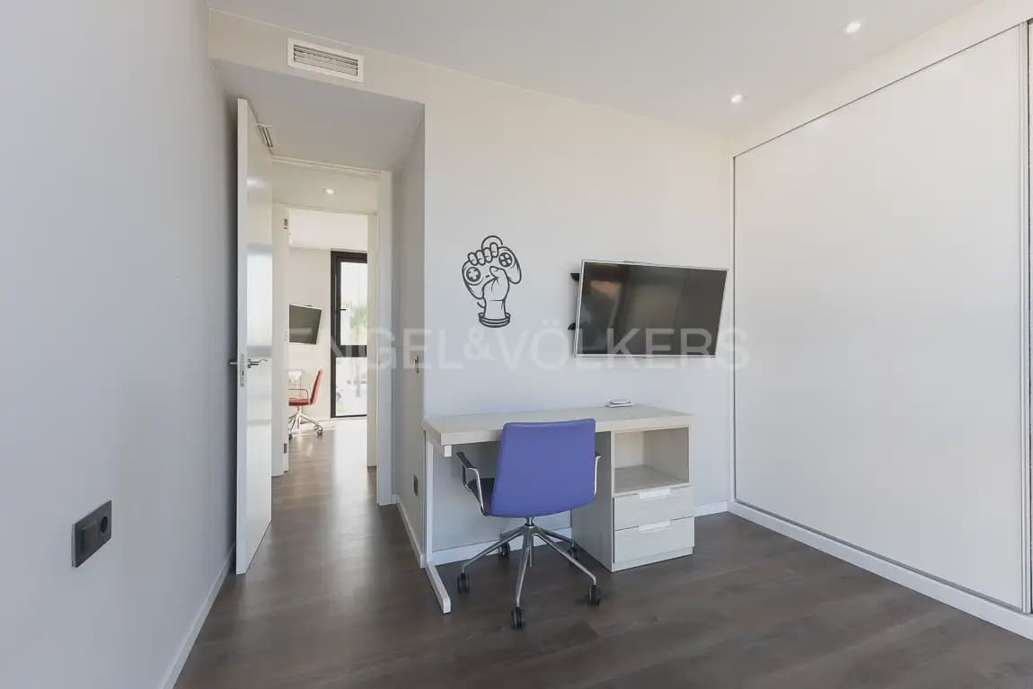 3 soveværelse Villa til leje i Albal med swimmingpool garage - € 3.600 (Ref: 10173001)