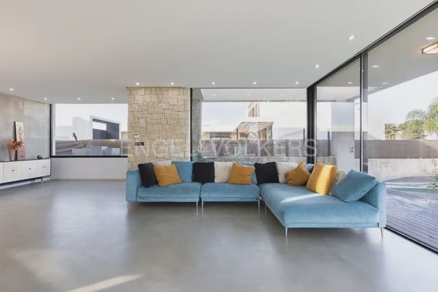 3 soveværelse Villa til leje i Albal med swimmingpool garage - € 3.600 (Ref: 10173001)