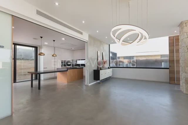 3 soveværelse Villa til leje i Albal med swimmingpool garage - € 3.600 (Ref: 10173001)