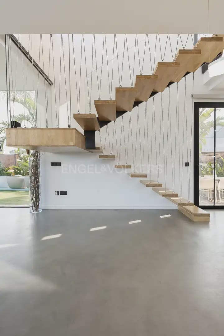3 soveværelse Villa til leje i Albal med swimmingpool garage - € 3.600 (Ref: 10173001)