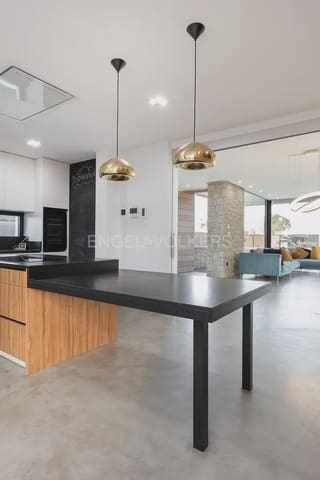 3 soveværelse Villa til leje i Albal med swimmingpool garage - € 3.600 (Ref: 10173001)