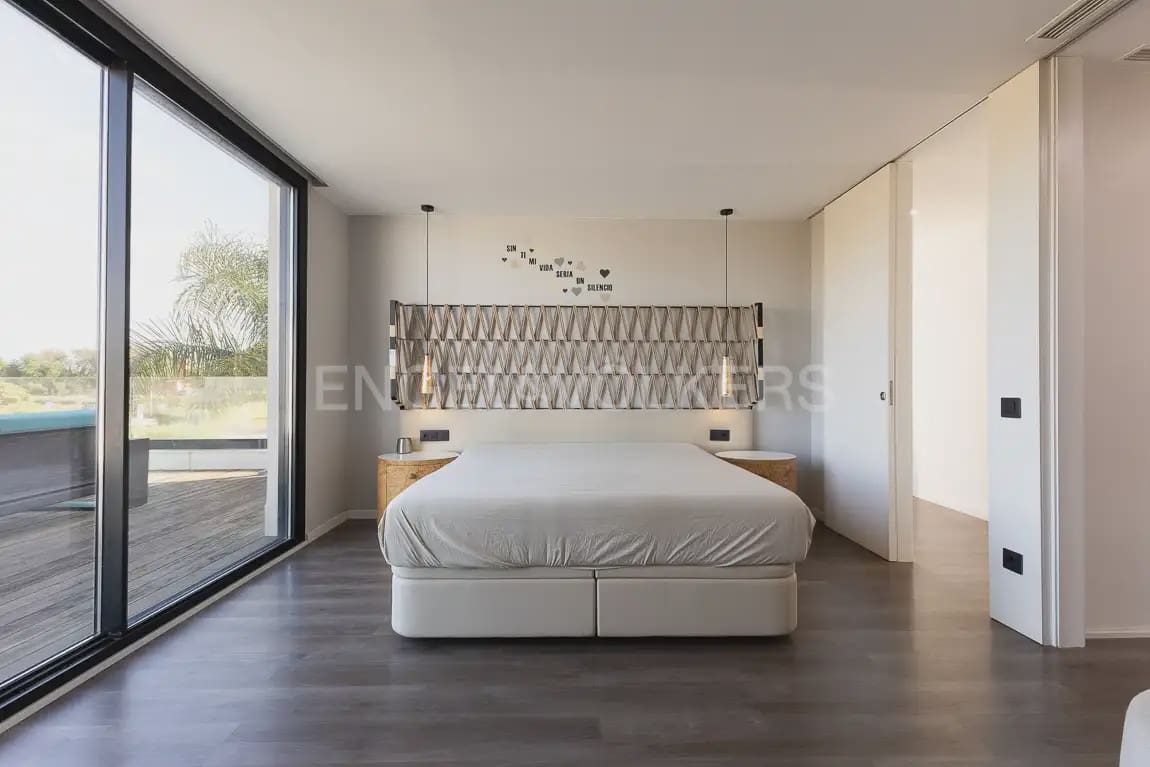 3 soveværelse Villa til leje i Albal med swimmingpool garage - € 3.600 (Ref: 10173001)