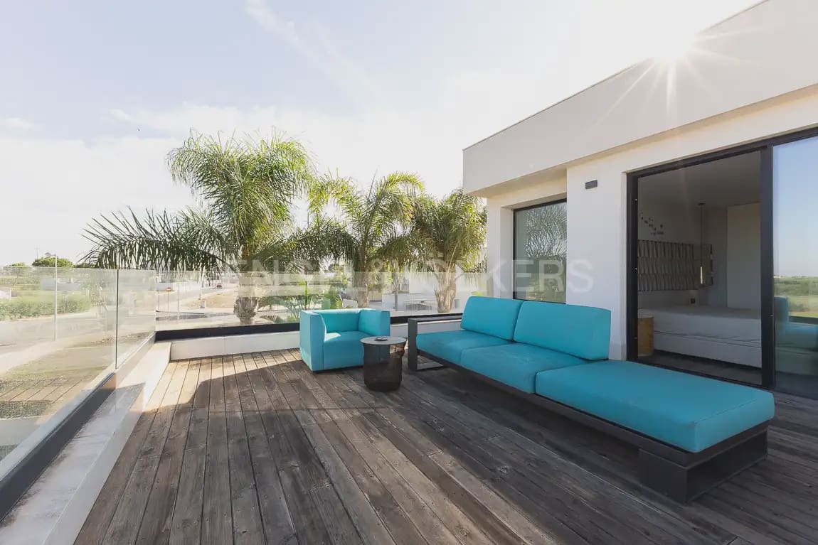 3 soveværelse Villa til leje i Albal med swimmingpool garage - € 3.600 (Ref: 10173001)