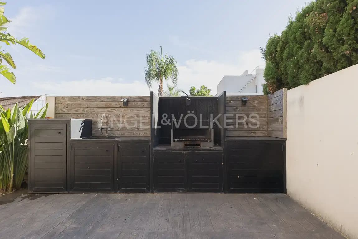 3 soveværelse Villa til leje i Albal med swimmingpool garage - € 3.600 (Ref: 10173001)
