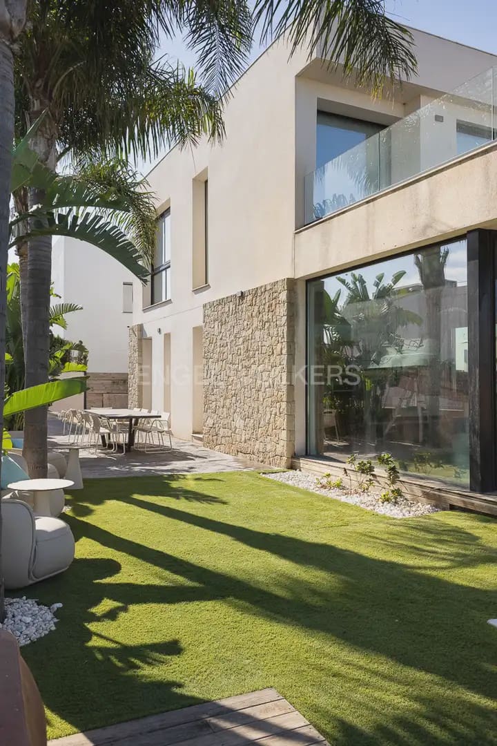3 soveværelse Villa til leje i Albal med swimmingpool garage - € 3.600 (Ref: 10173001)