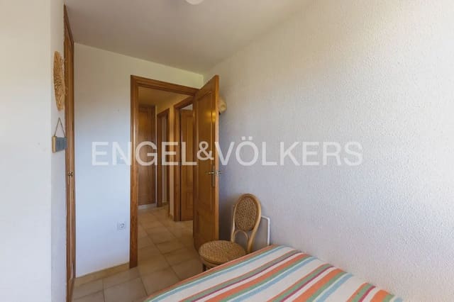 3 slaapkamer Strandappartement te koop in El Faro - El Dossel, Cullera met garage - € 470.000 (Ref: 10175282)