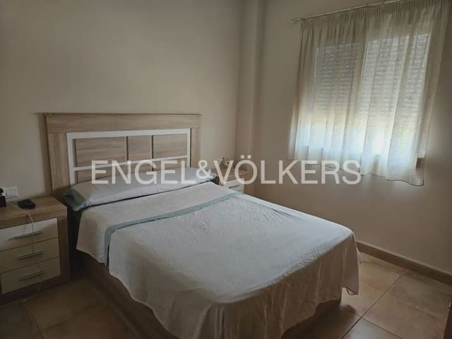 Chalet de 4 habitaciones en Benimodo en alquiler con piscina garaje - 2.000 € (Ref: 10175697)