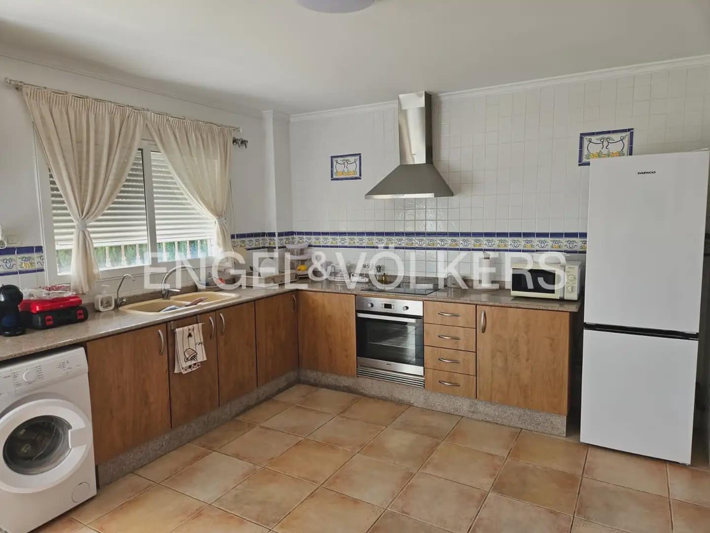 Chalet de 4 habitaciones en Benimodo en alquiler con piscina garaje - 2.000 € (Ref: 10175697)