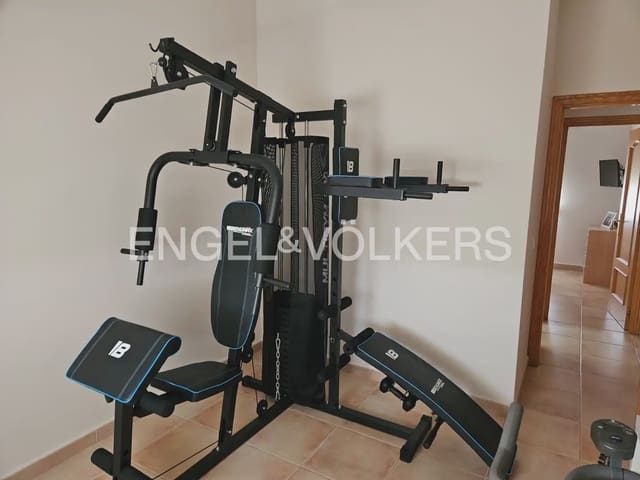 Chalet de 4 habitaciones en Benimodo en alquiler con piscina garaje - 2.000 € (Ref: 10175697)