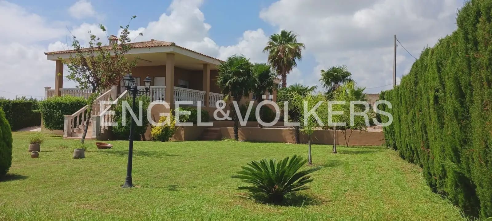 Chalet de 4 habitaciones en Benimodo en alquiler con piscina garaje - 2.000 € (Ref: 10175697)