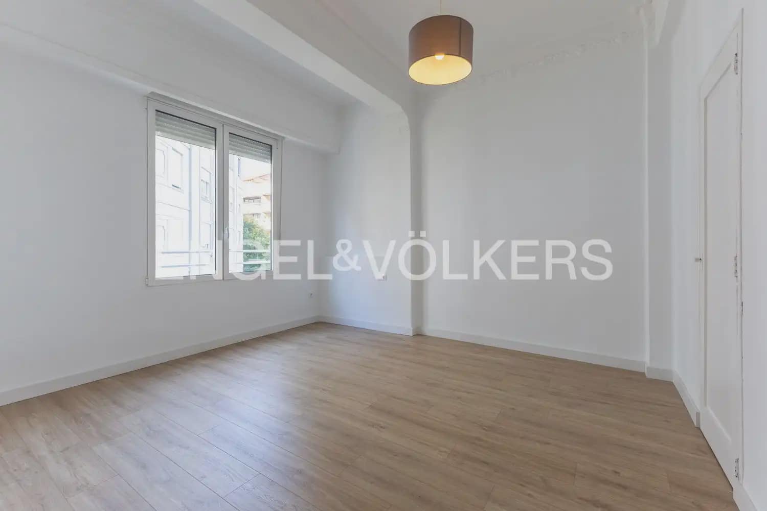 4 soverom Leilighet til leie i Valencia by - € 2 200 (Ref: 10175869)
