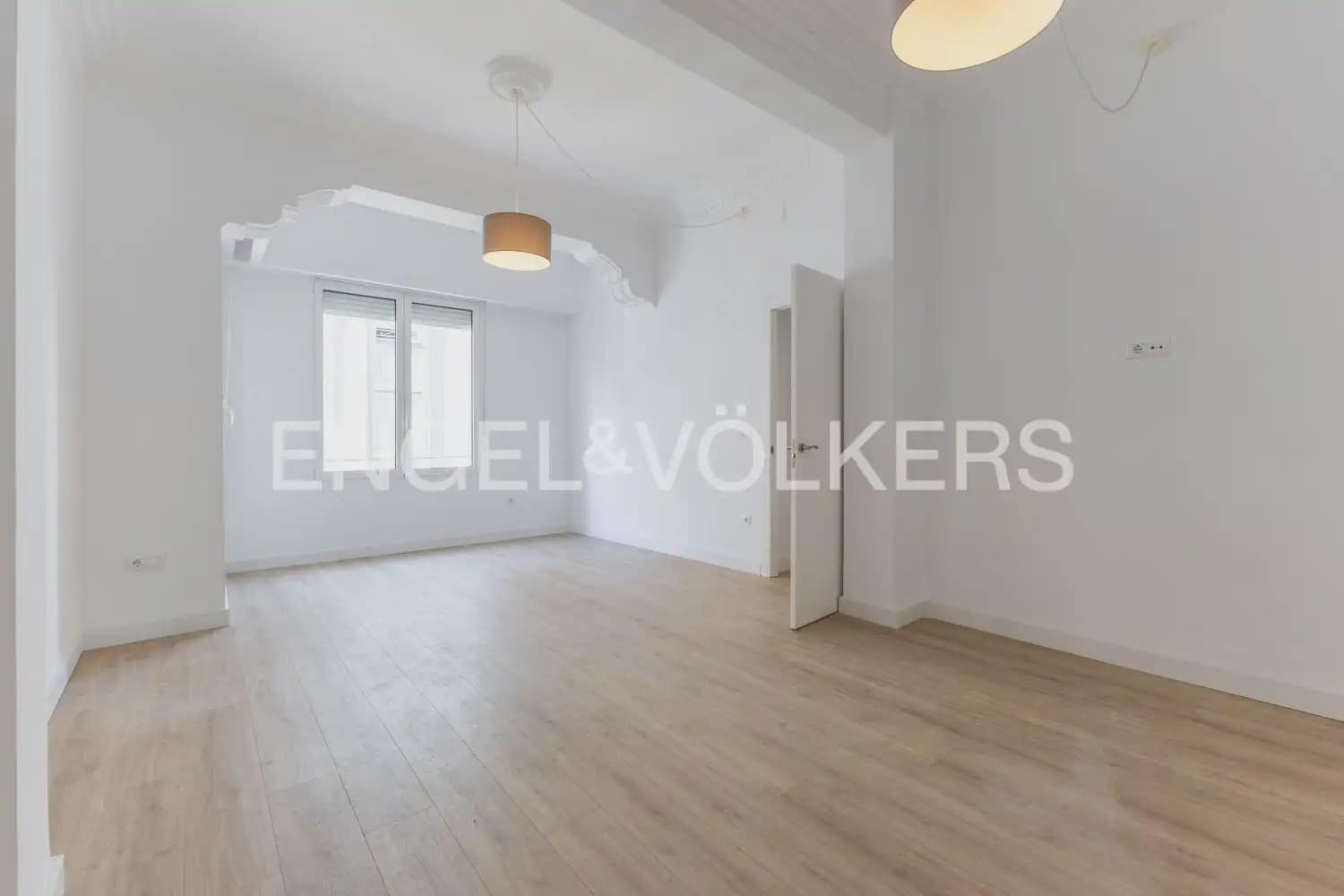4 soverom Leilighet til leie i Valencia by - € 2 200 (Ref: 10175869)