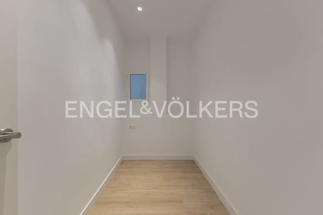 4 soverom Leilighet til leie i La Gran Via, Valencia by - € 2 200 (Ref: 10175869)