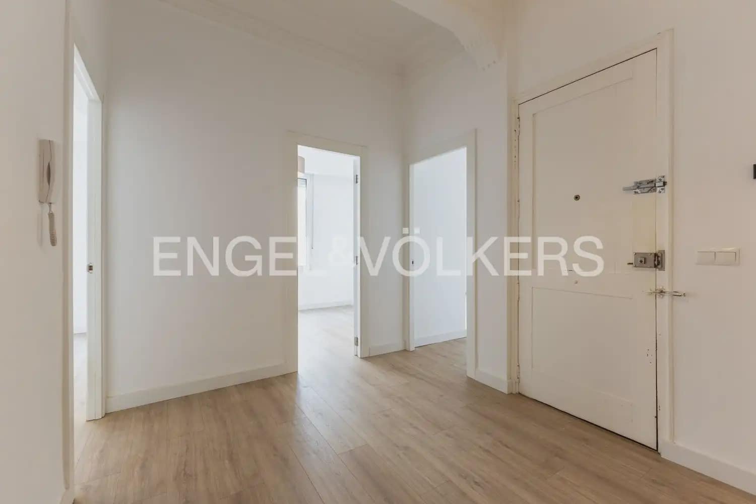 4 soverom Leilighet til leie i Valencia by - € 2 200 (Ref: 10175869)