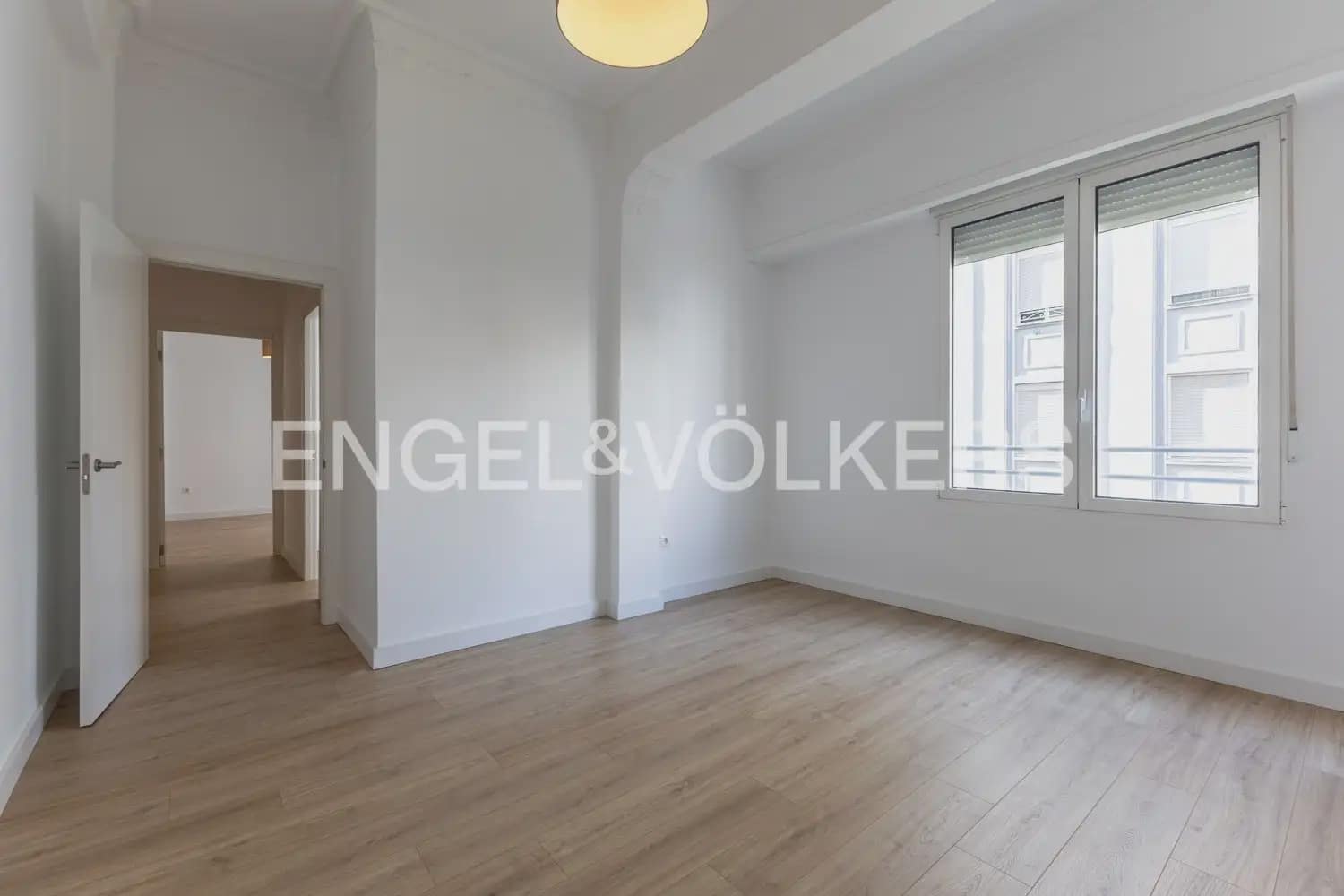 4 soverom Leilighet til leie i Valencia by - € 2 200 (Ref: 10175869)