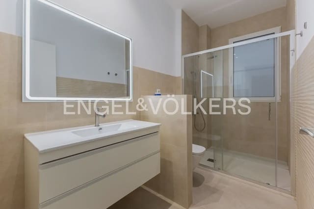 4 soverom Leilighet til leie i La Gran Via, Valencia by - € 2 200 (Ref: 10175869)